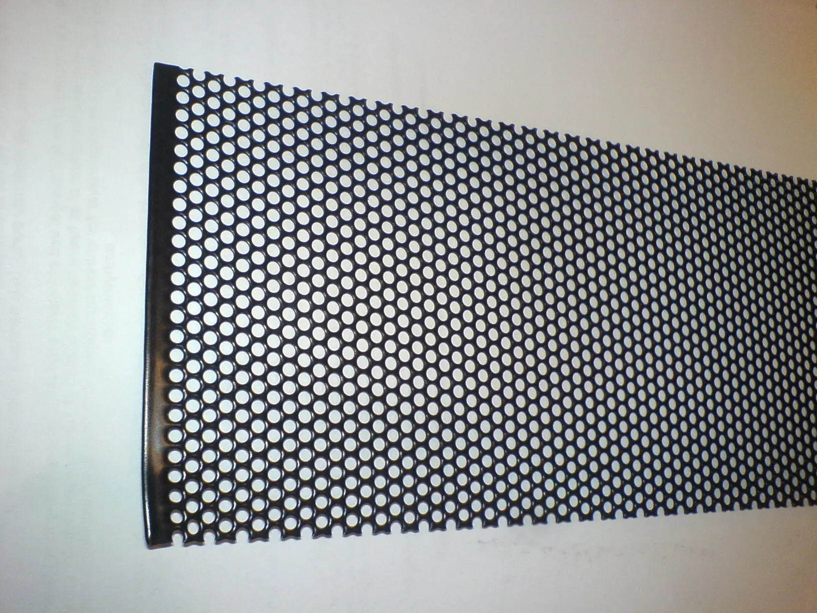 Ventilationsrist (sort) 10 x 100 cm